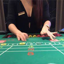 9o9o Live Casino Tables